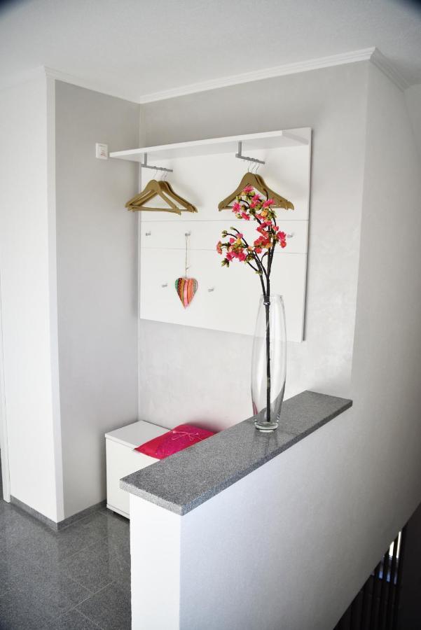 Antike & Modern Deluxe Apartment Gunzburg Bagian luar foto